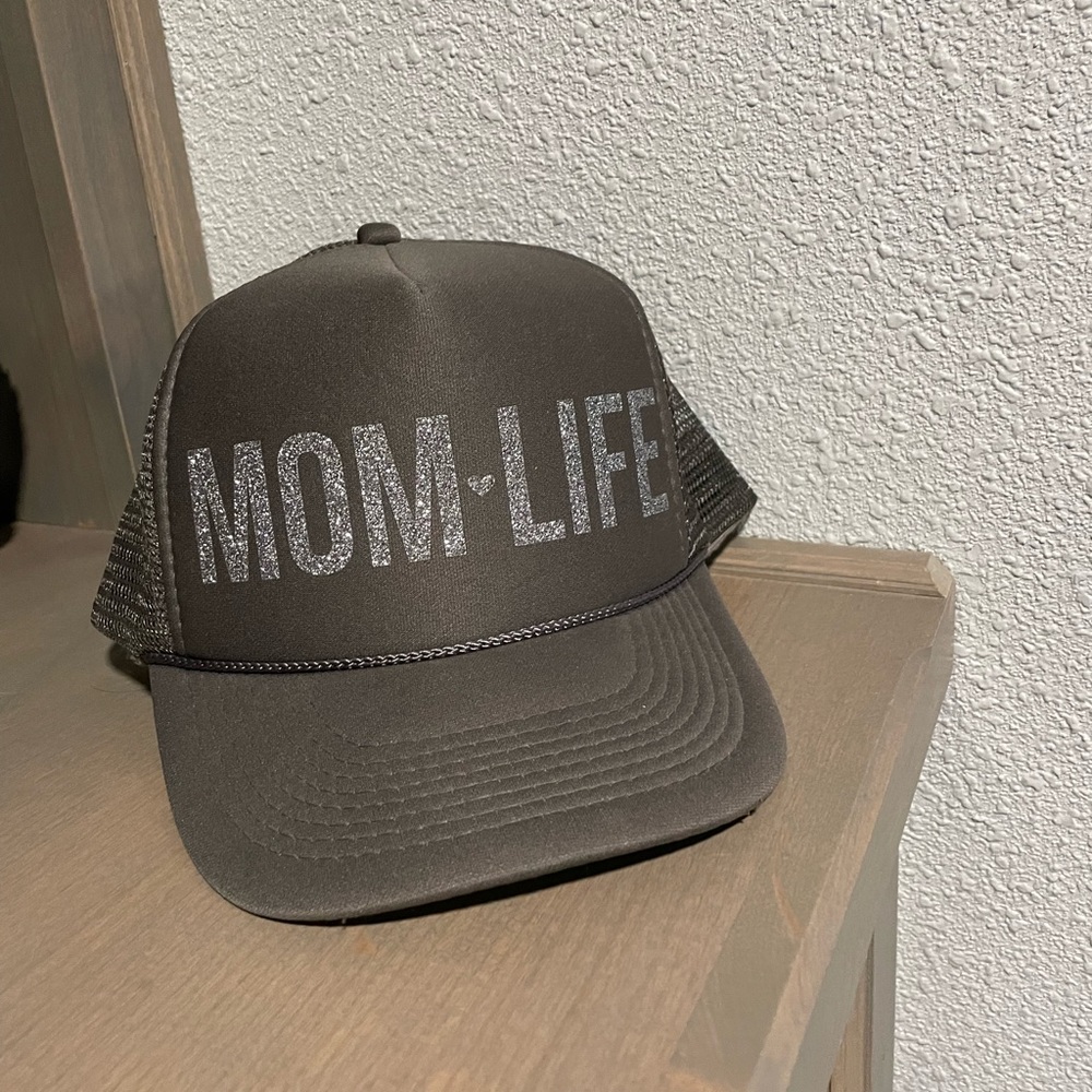 Mom life truckers hat
